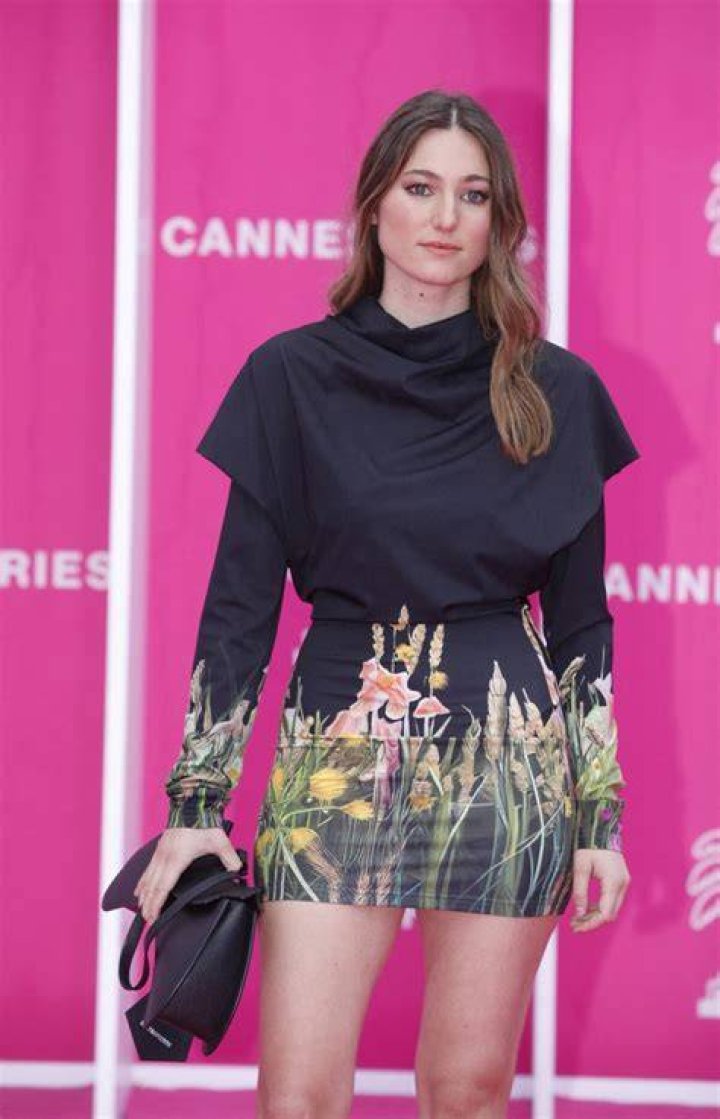 Who is Camille Étienne? Know Natalie Portman’s Husband Benjamin Millepied’s Alleged Lover! 1 Who is Camille Étienne? Age